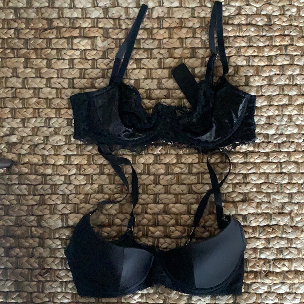 Lot of 2 Black Bras 32C